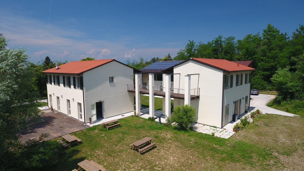 Хостел Cascina Monte Diviso Галларате Экстерьер фото
